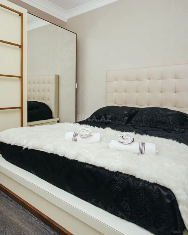 Kirayə verilir 3 otaqlı mənzil 170 m²