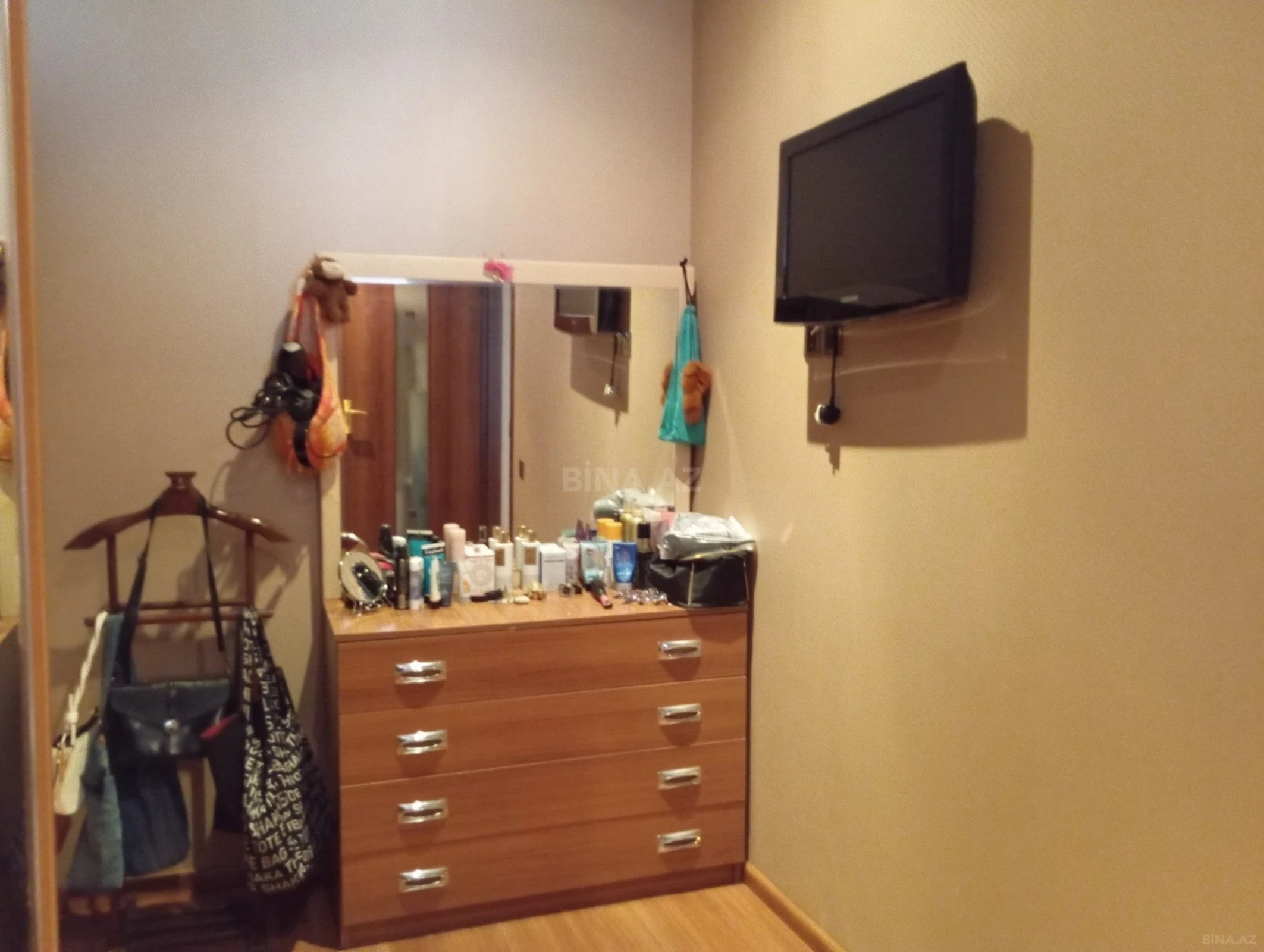 Satılır 3 otaqlı mənzil 78 m²