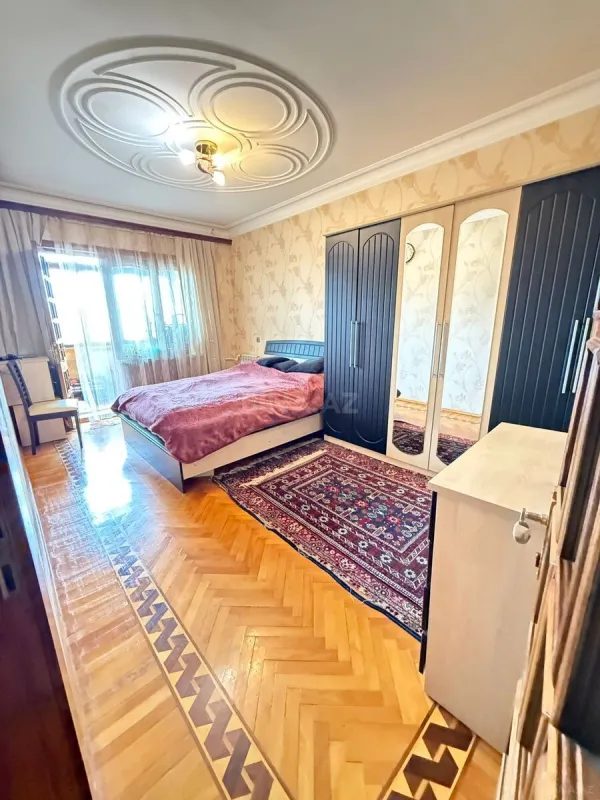 Satılır 3 otaqlı mənzil 90 m²