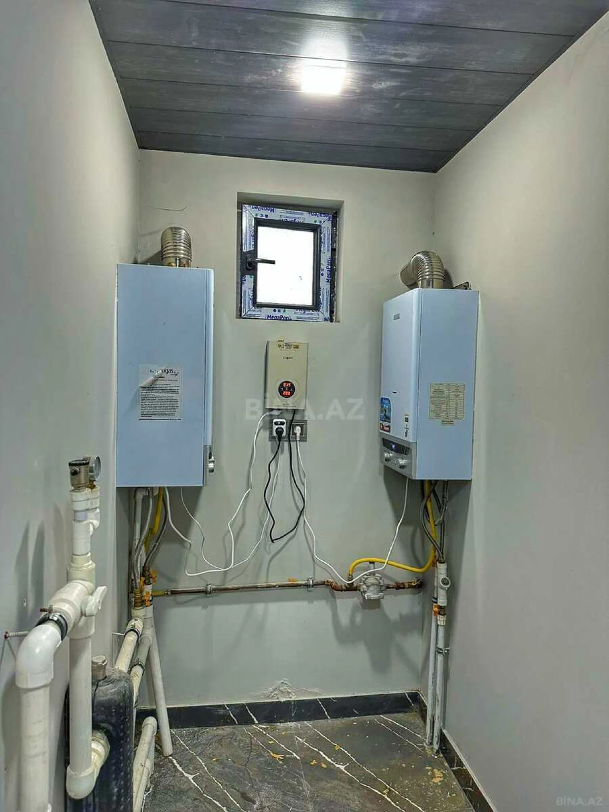 Satılır 5 otaqlı həyət evi 270 m²