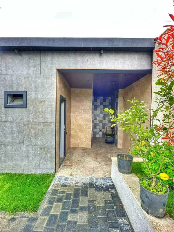 Satılır 5 otaqlı həyət evi 270 m²