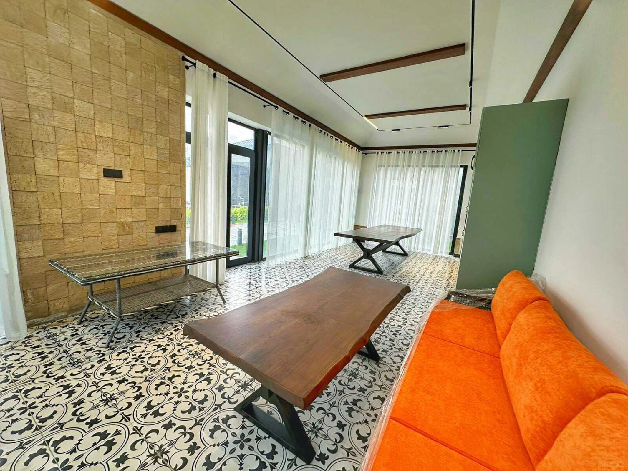 Satılır 5 otaqlı həyət evi 270 m²