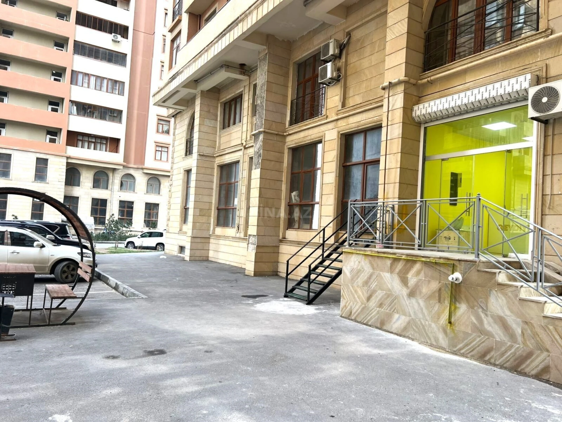 Kirayə verilir obyekt 97 m²