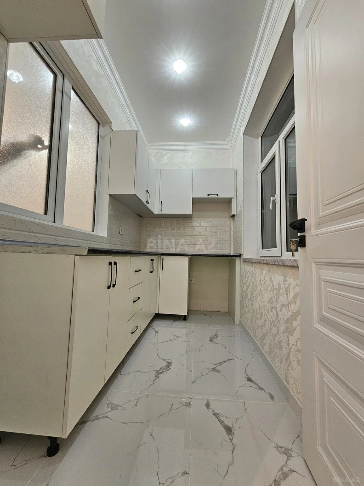 Satılır 2 otaqlı mənzil 44 m²