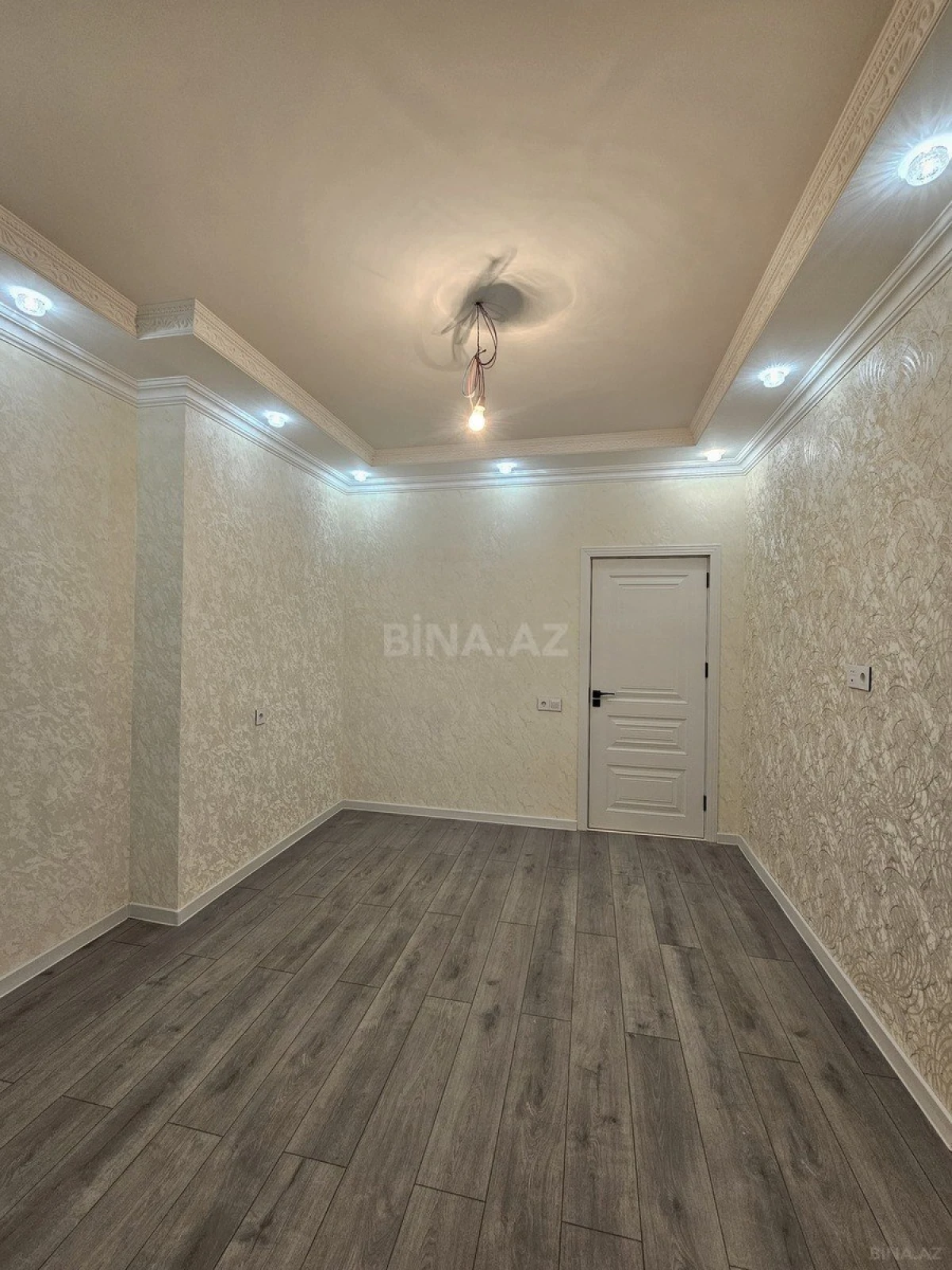 Satılır 2 otaqlı mənzil 44 m²