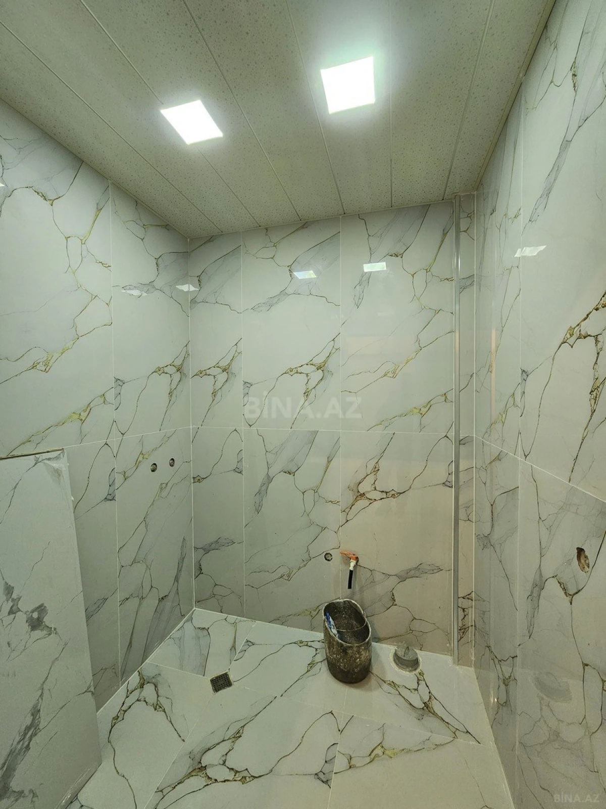 Satılır 2 otaqlı mənzil 44 m²