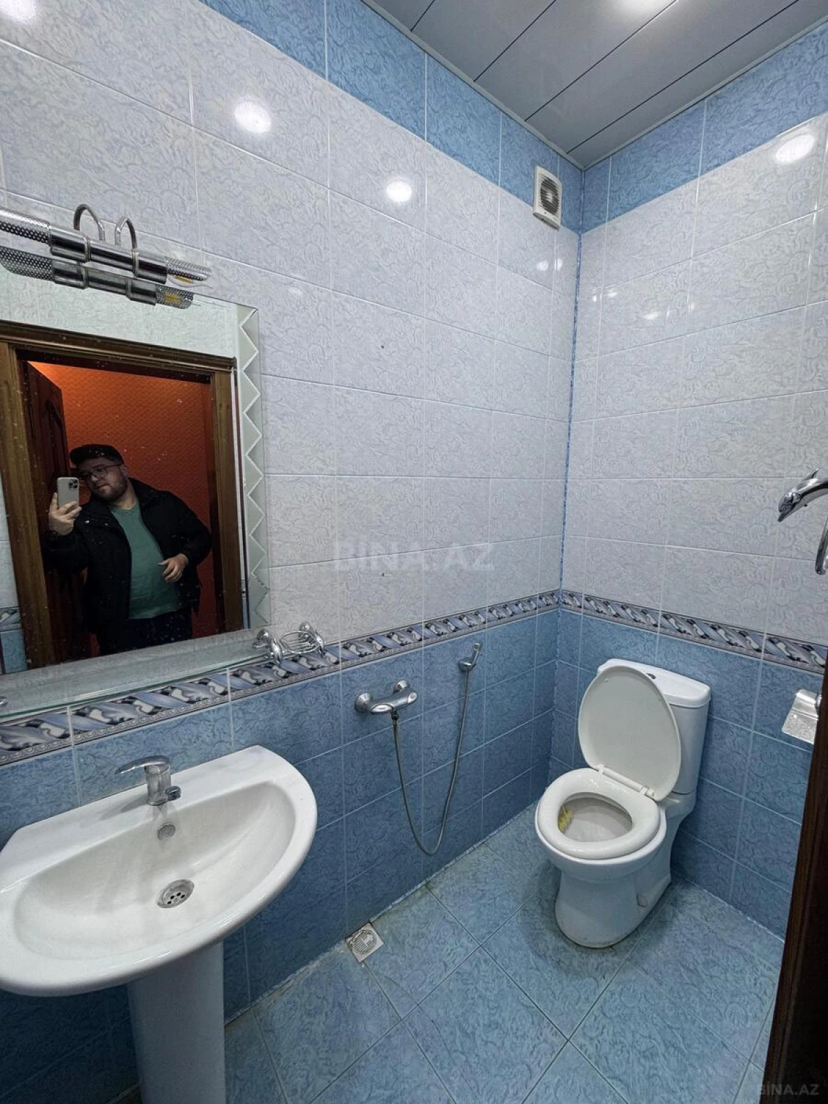 Kirayə verilir 2 otaqlı mənzil 95 m²