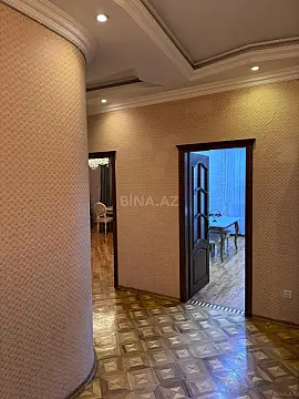 Kirayə verilir 2 otaqlı mənzil 95 m²