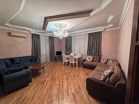 Kirayə verilir 2 otaqlı mənzil 95 m² — Bakı, Nərimanov 2 otaq 95.00 m²