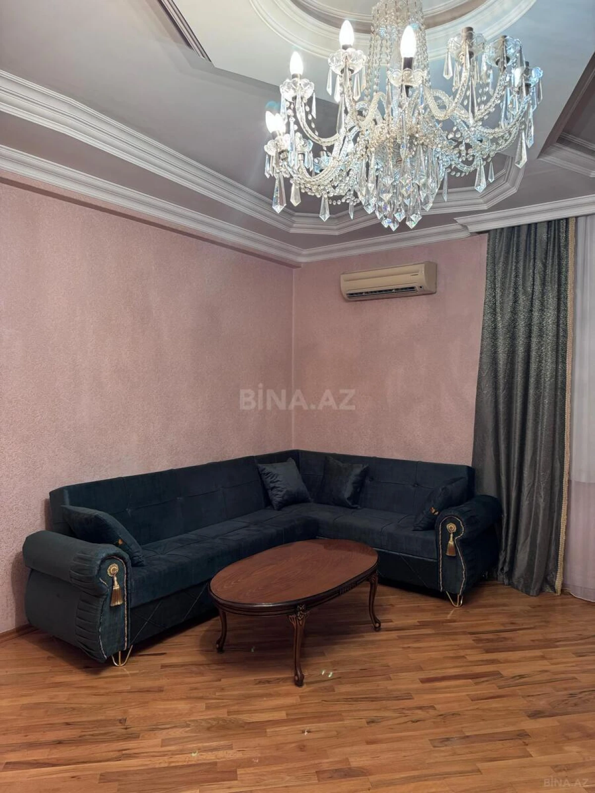 Kirayə verilir 2 otaqlı mənzil 95 m²