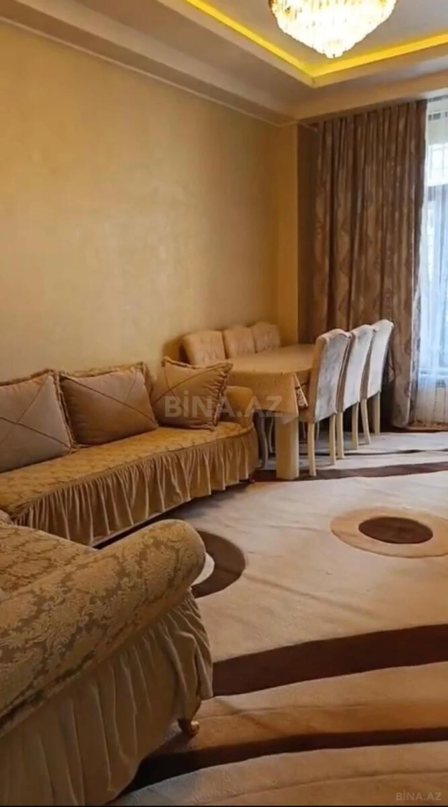 Kirayə verilir 2 otaqlı mənzil 70 m²