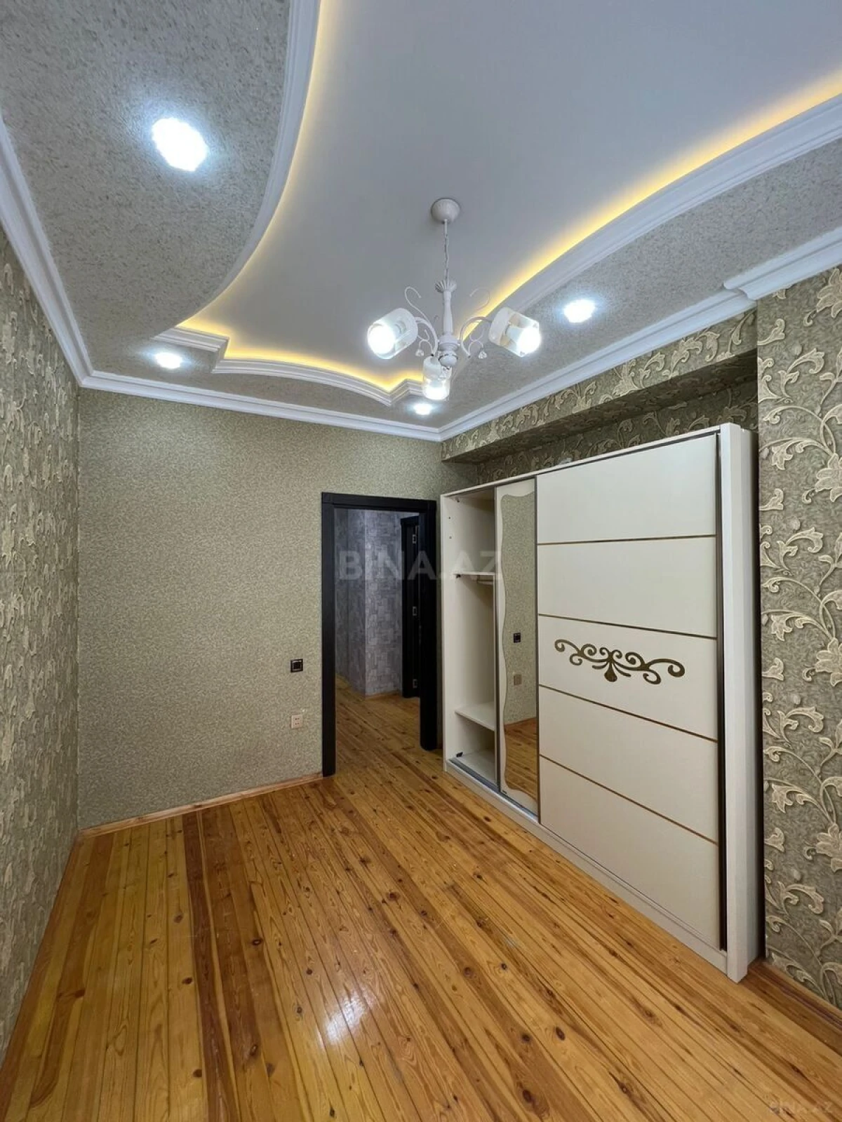 Satılır 2 otaqlı mənzil 53 m²