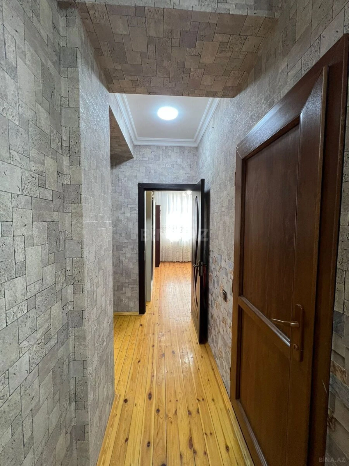 Satılır 2 otaqlı mənzil 53 m²