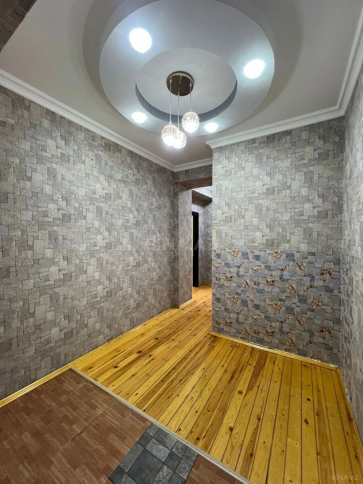 Satılır 2 otaqlı mənzil 53 m²