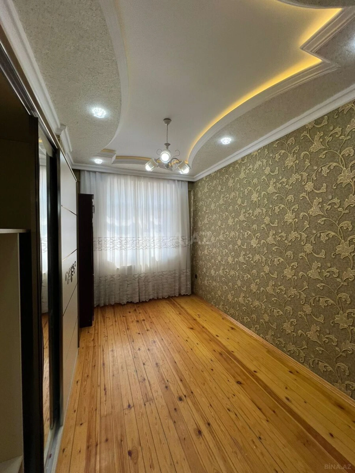 Satılır 2 otaqlı mənzil 53 m²