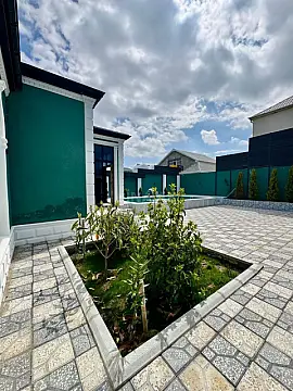Satılır 4 otaqlı həyət evi 150 m²