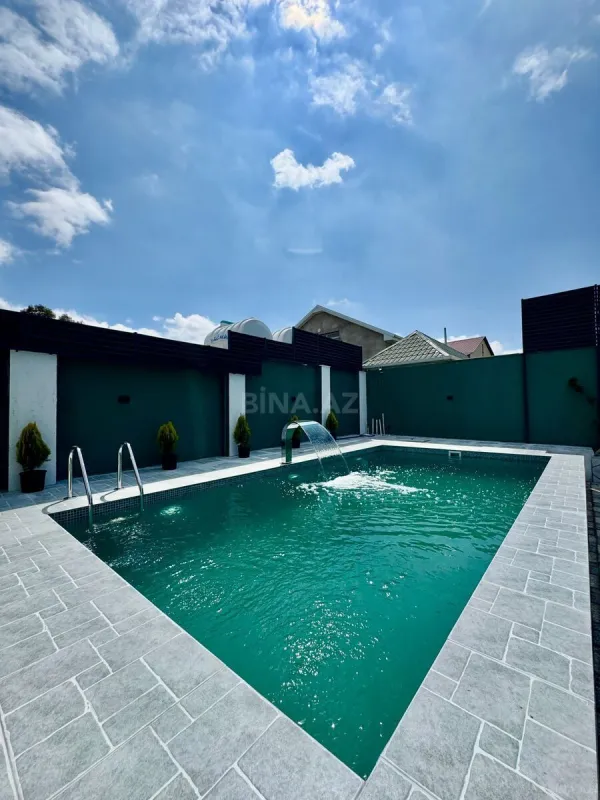 Satılır 4 otaqlı həyət evi 150 m²