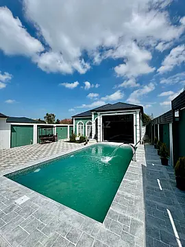 Satılır 4 otaqlı həyət evi 150 m²