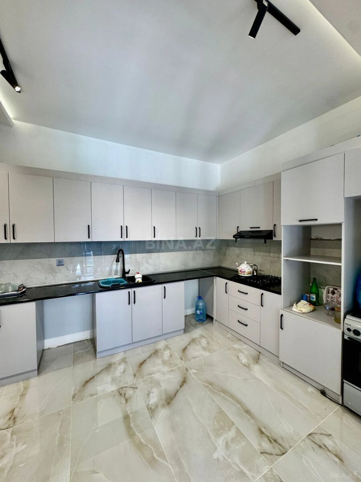 Satılır 4 otaqlı həyət evi 150 m²