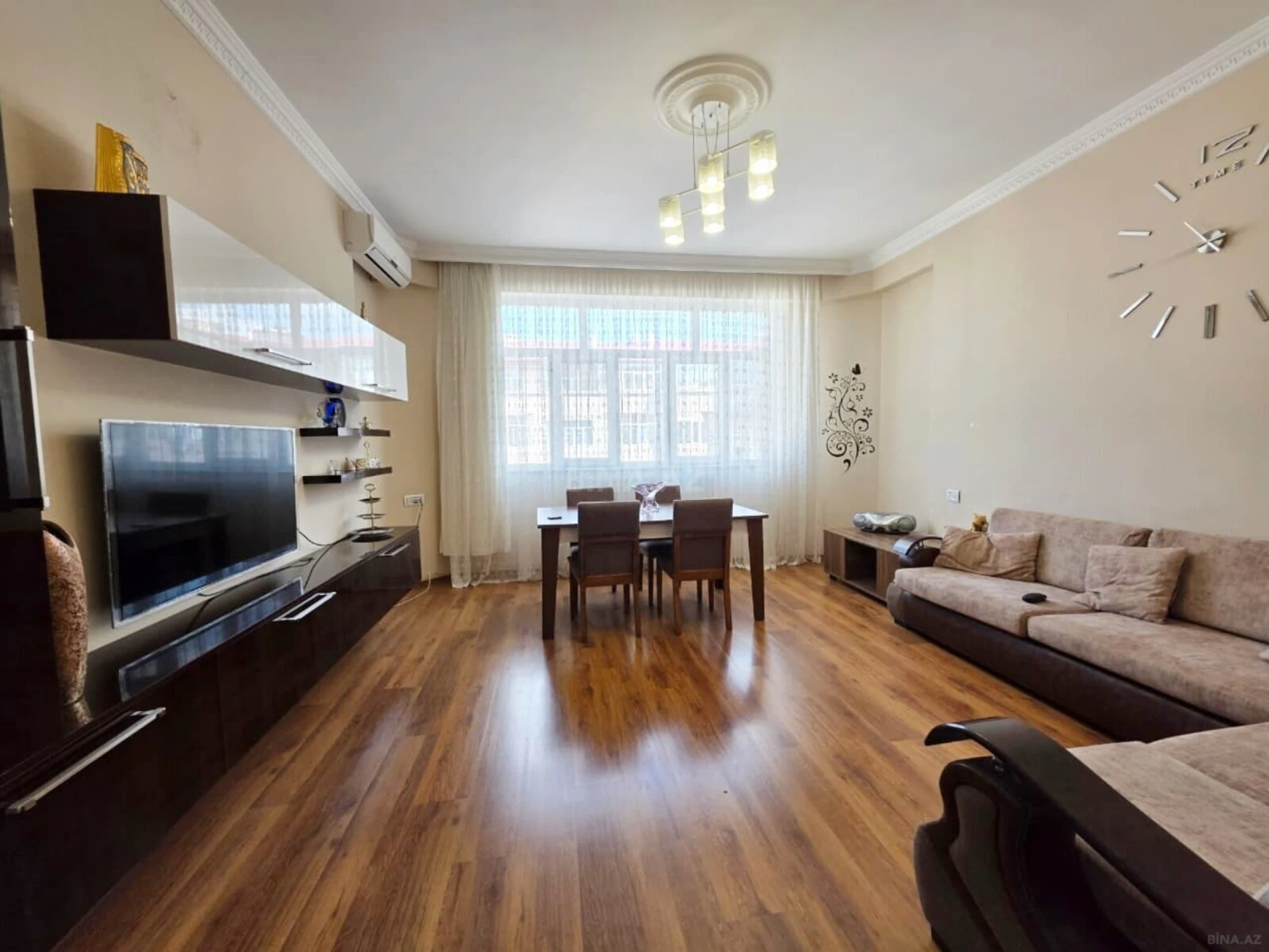 Satılır 3 otaqlı mənzil 105 m²