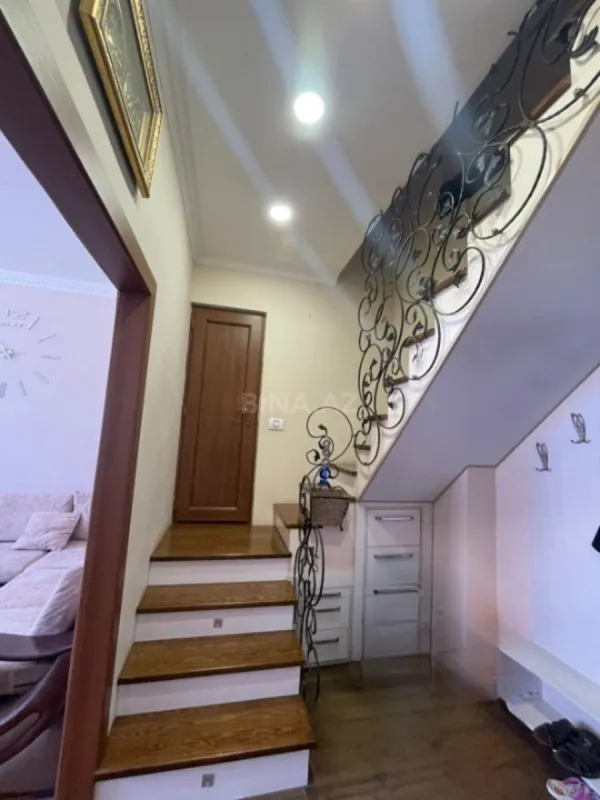 Satılır 3 otaqlı mənzil 105 m²