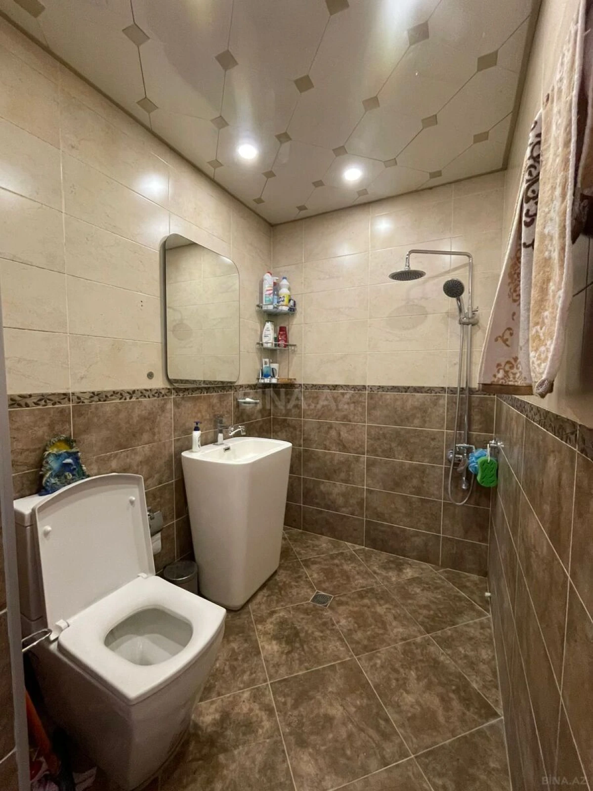 Satılır 3 otaqlı mənzil 105 m²