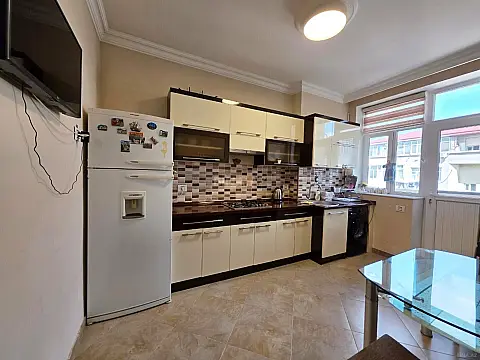Satılır 3 otaqlı mənzil 105 m²
