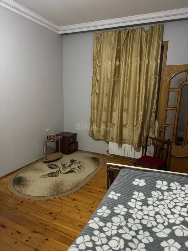 Satılır 4 otaqlı həyət evi 137 m²