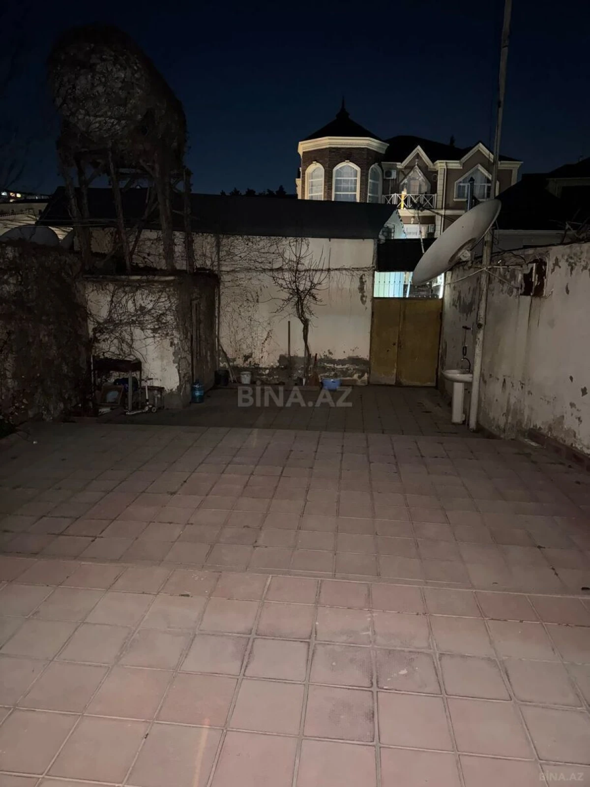 Satılır 4 otaqlı həyət evi 137 m²