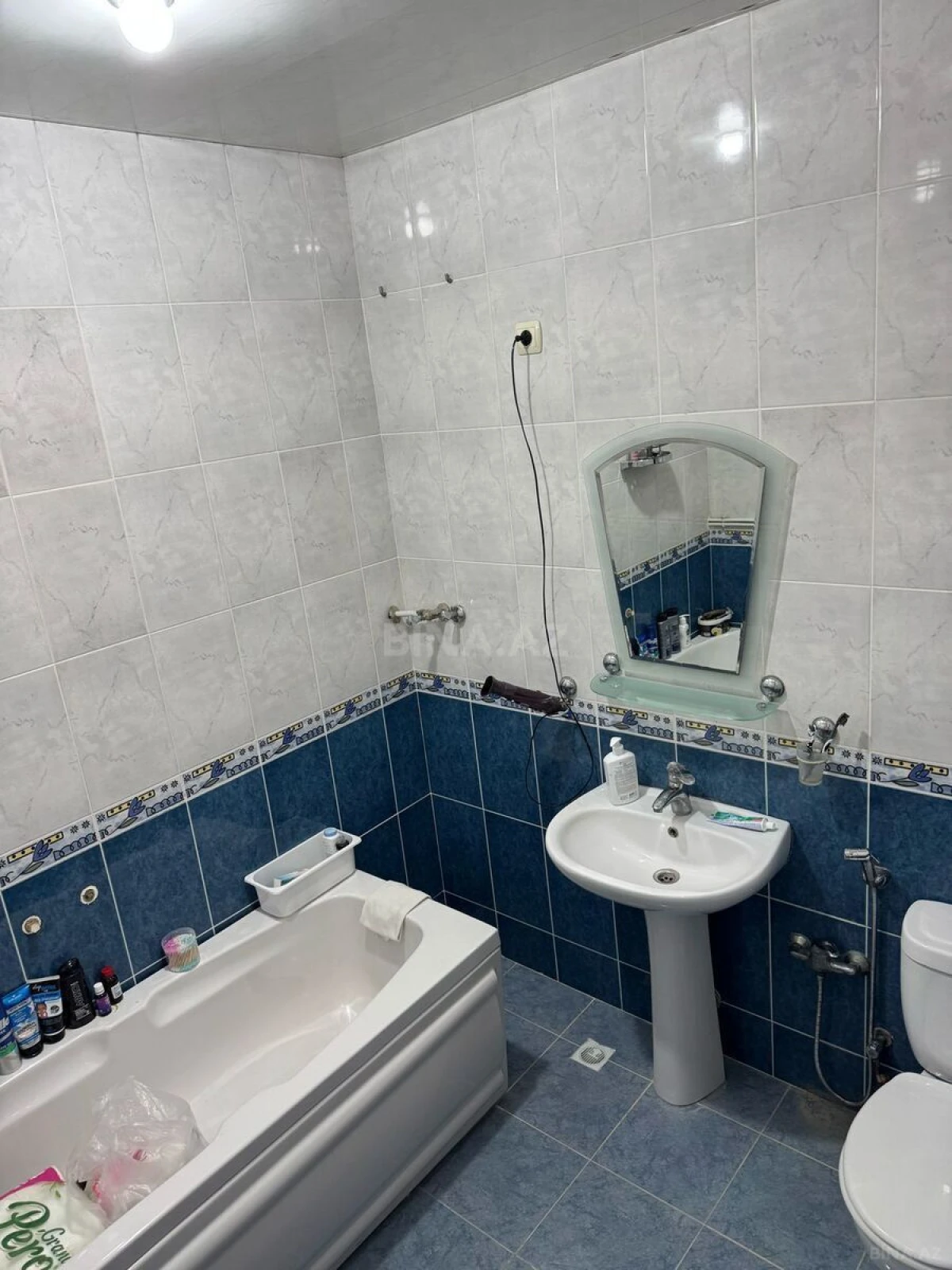 Satılır 4 otaqlı həyət evi 137 m²