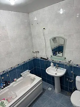 Satılır 4 otaqlı həyət evi 137 m²