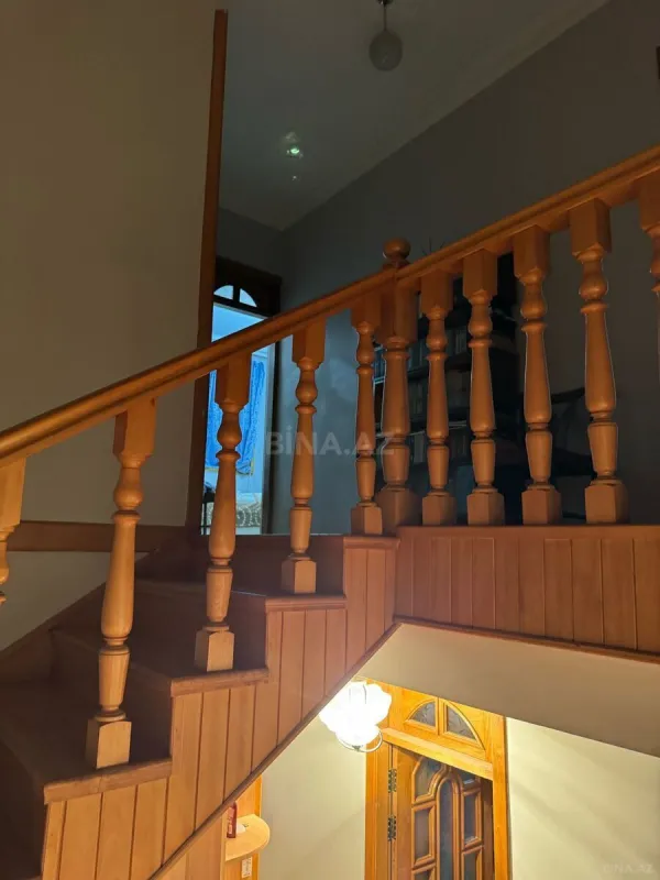 Satılır 4 otaqlı həyət evi 137 m²