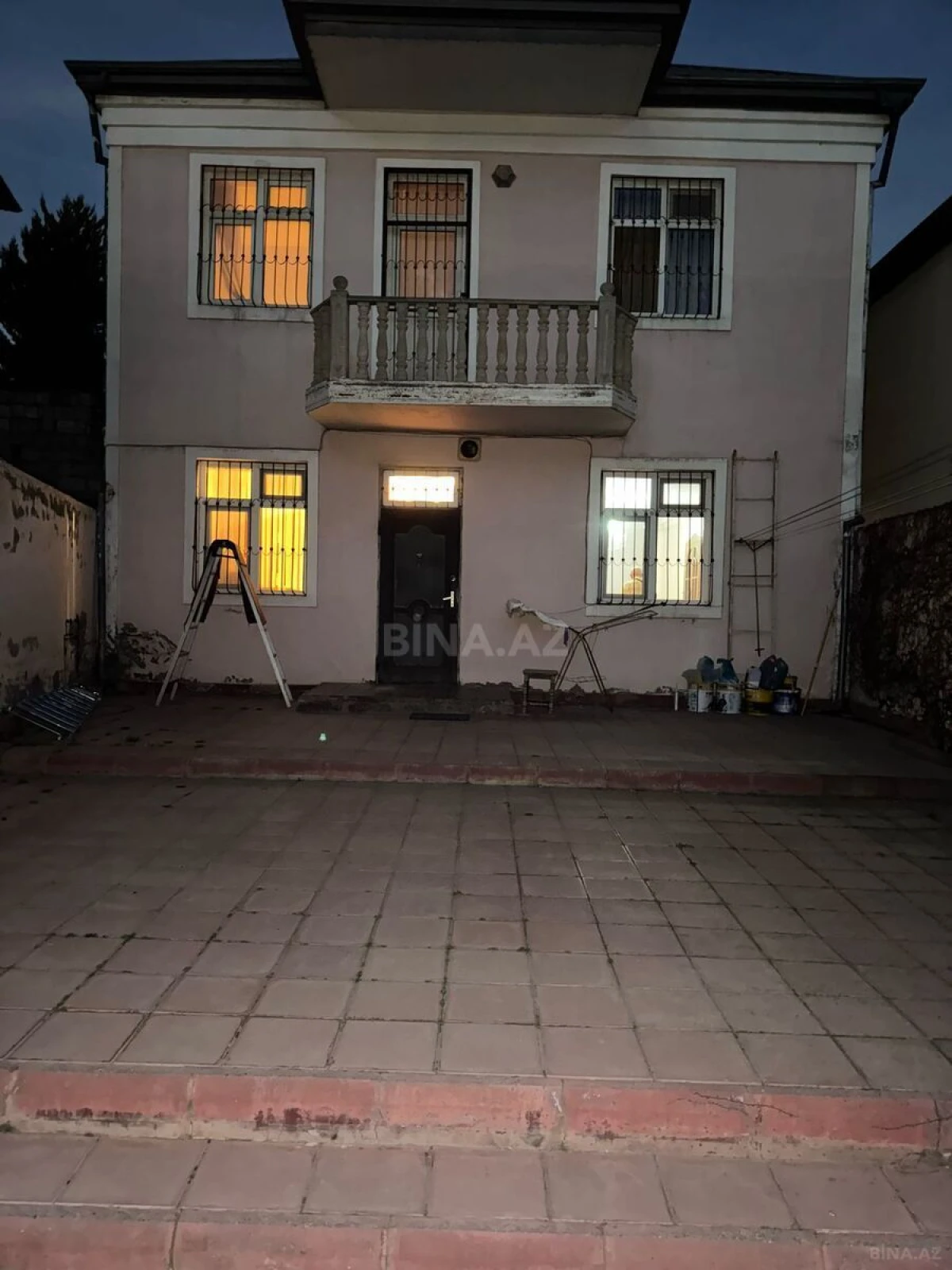 Satılır 4 otaqlı həyət evi 137 m²