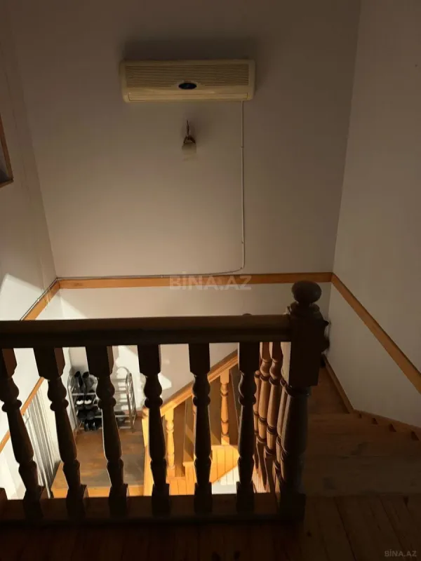 Satılır 4 otaqlı həyət evi 137 m²