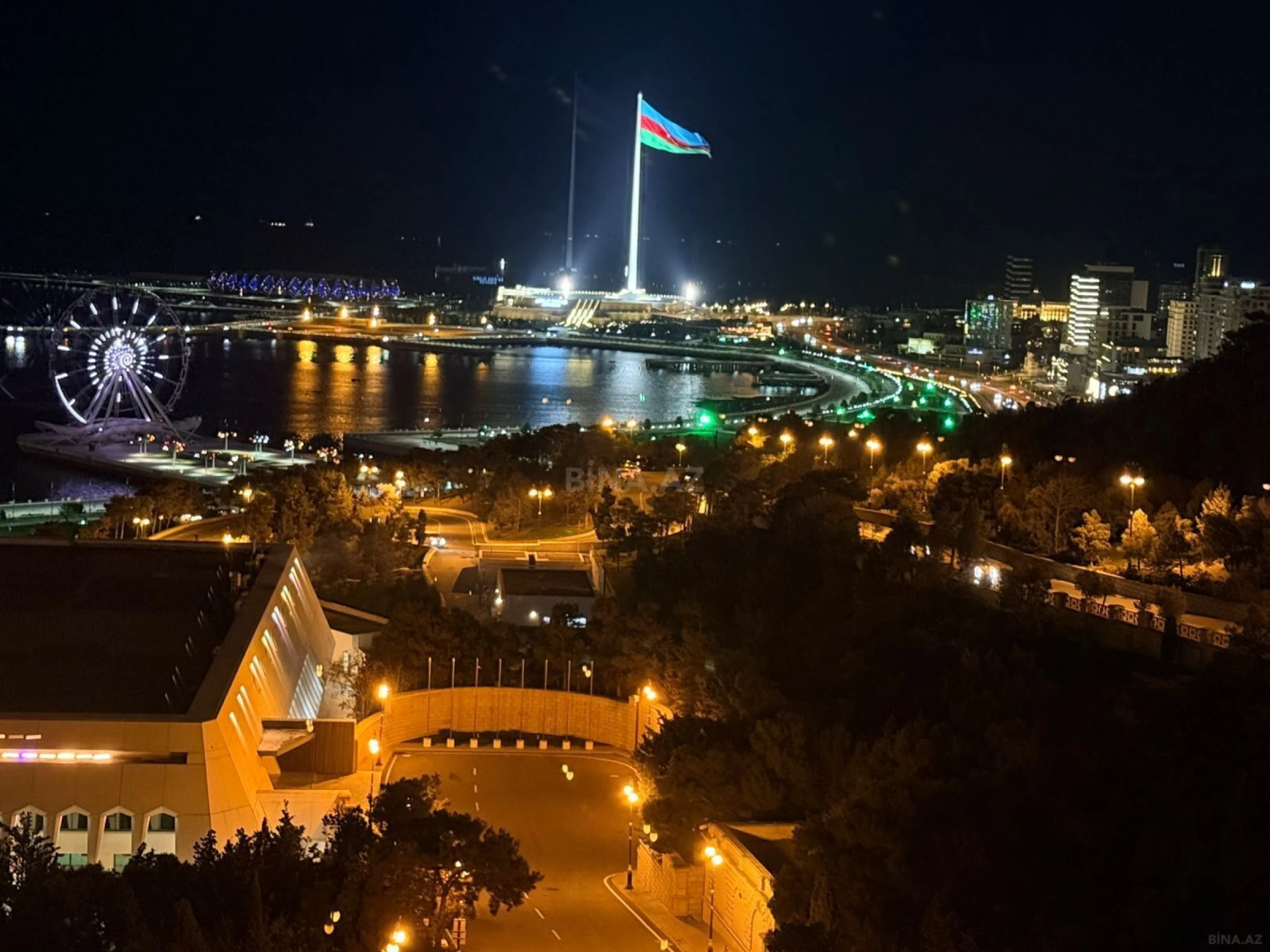 Kirayə verilir 2 otaqlı mənzil 110 m²