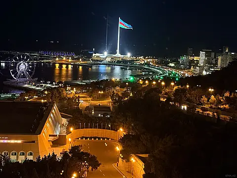 Kirayə verilir 2 otaqlı mənzil 110 m²