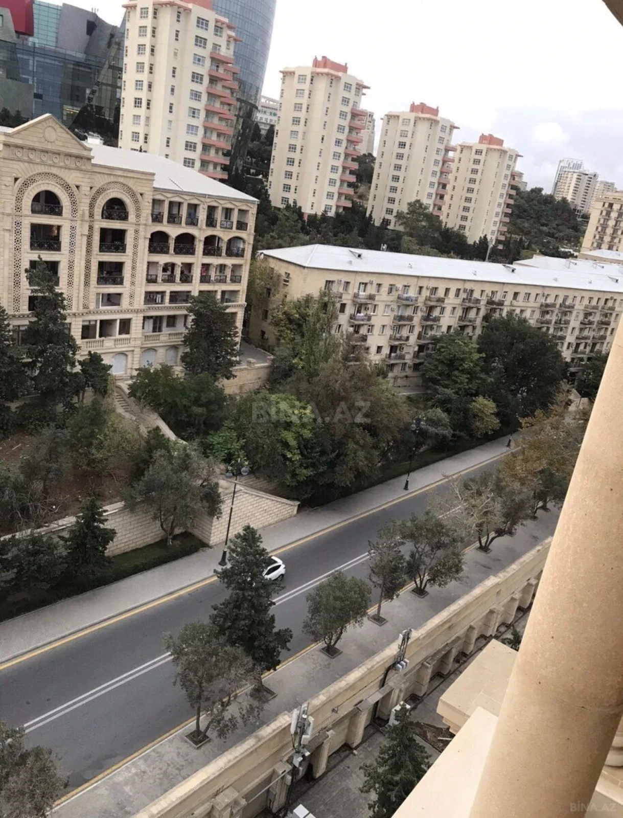 Kirayə verilir 2 otaqlı mənzil 110 m²