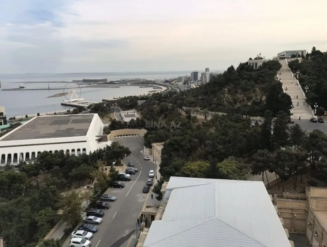 Kirayə verilir 2 otaqlı mənzil 110 m²