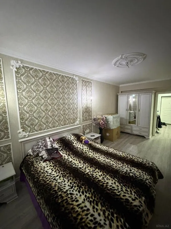 Satılır 1 otaqlı mənzil 56 m²