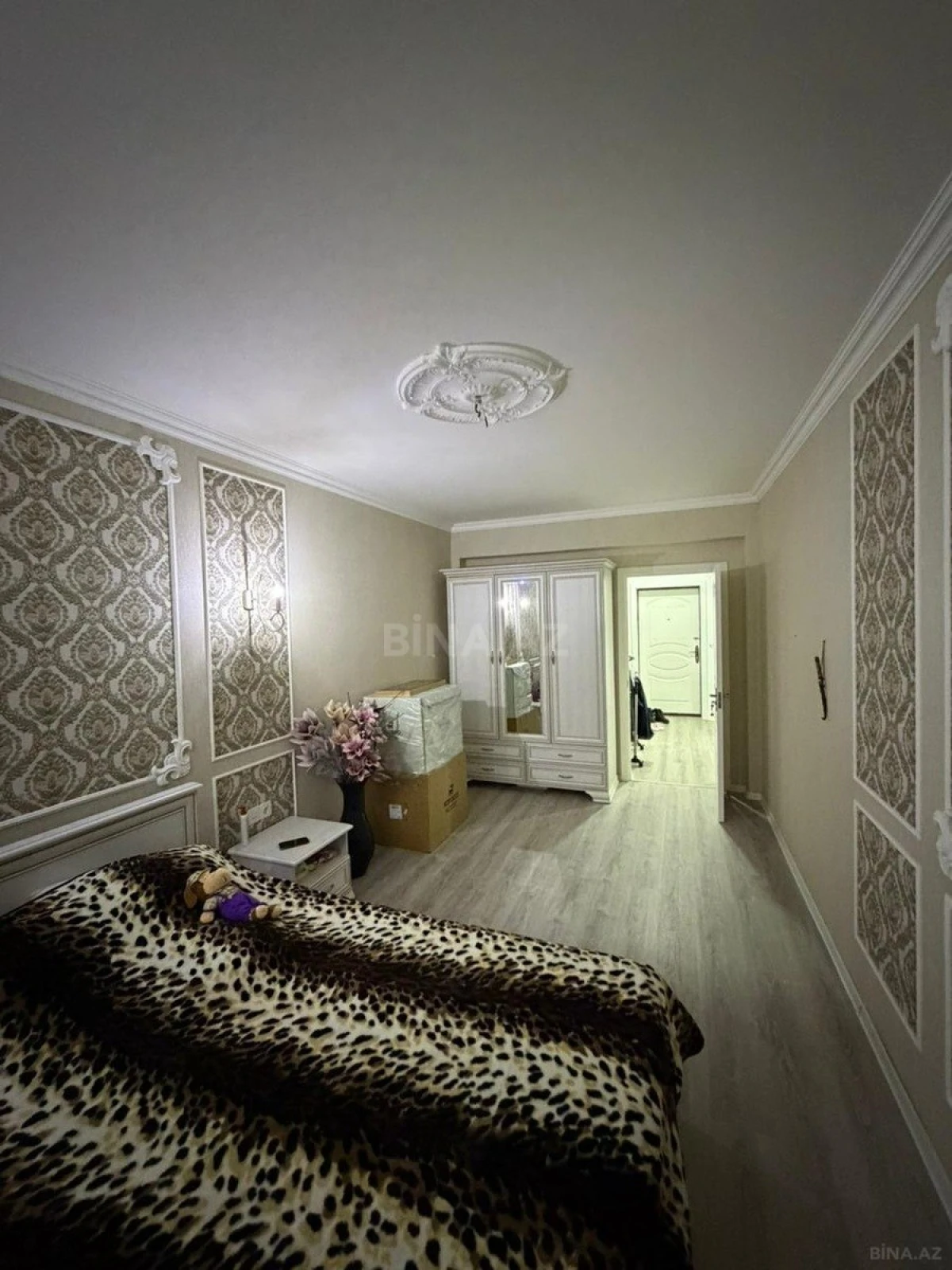 Satılır 1 otaqlı mənzil 55 m²