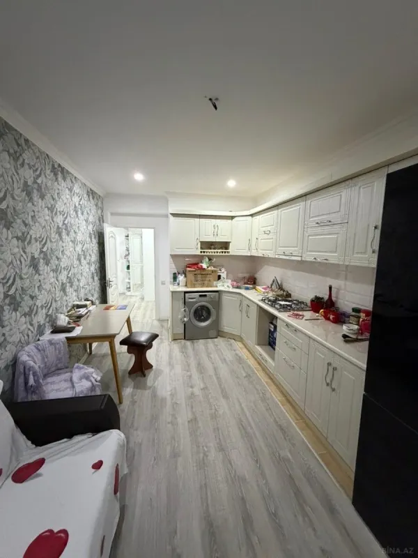 Satılır 1 otaqlı mənzil 55 m²