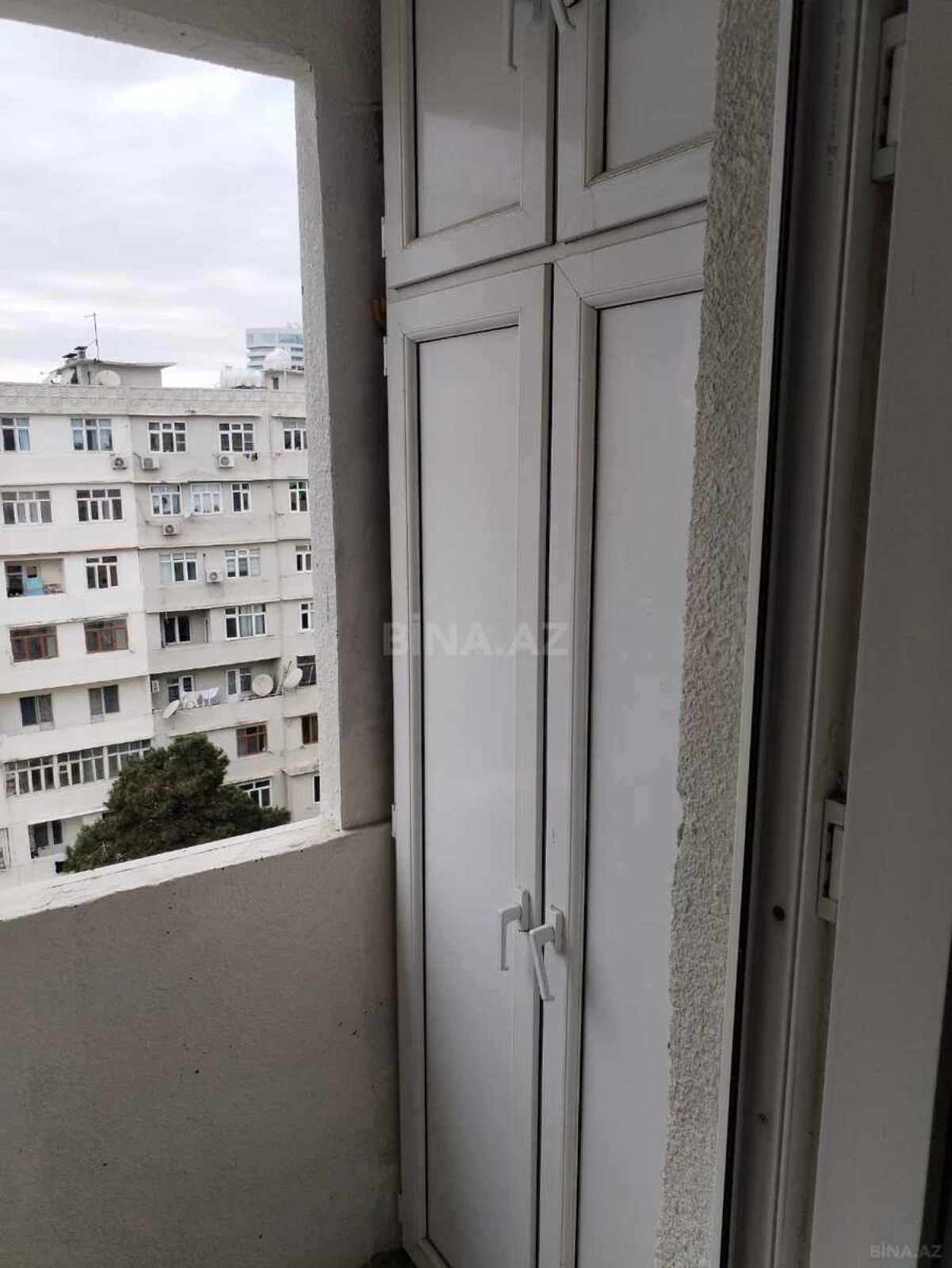 Satılır 3 otaqlı mənzil 70 m²