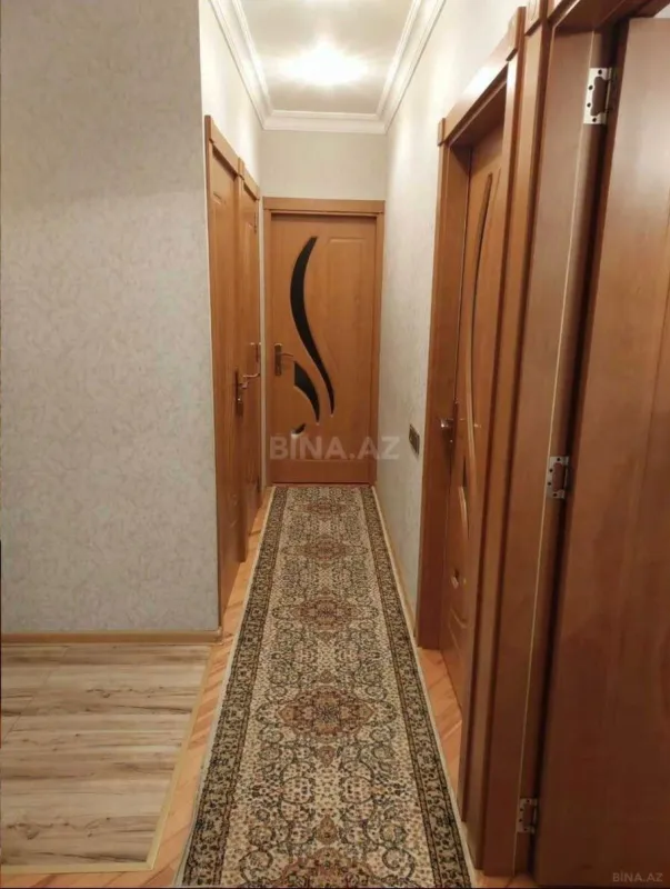 Satılır 4 otaqlı mənzil 100 m²