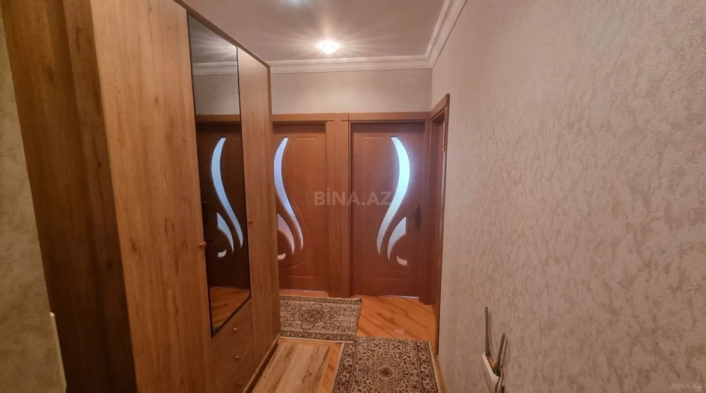 Satılır 4 otaqlı mənzil 100 m²