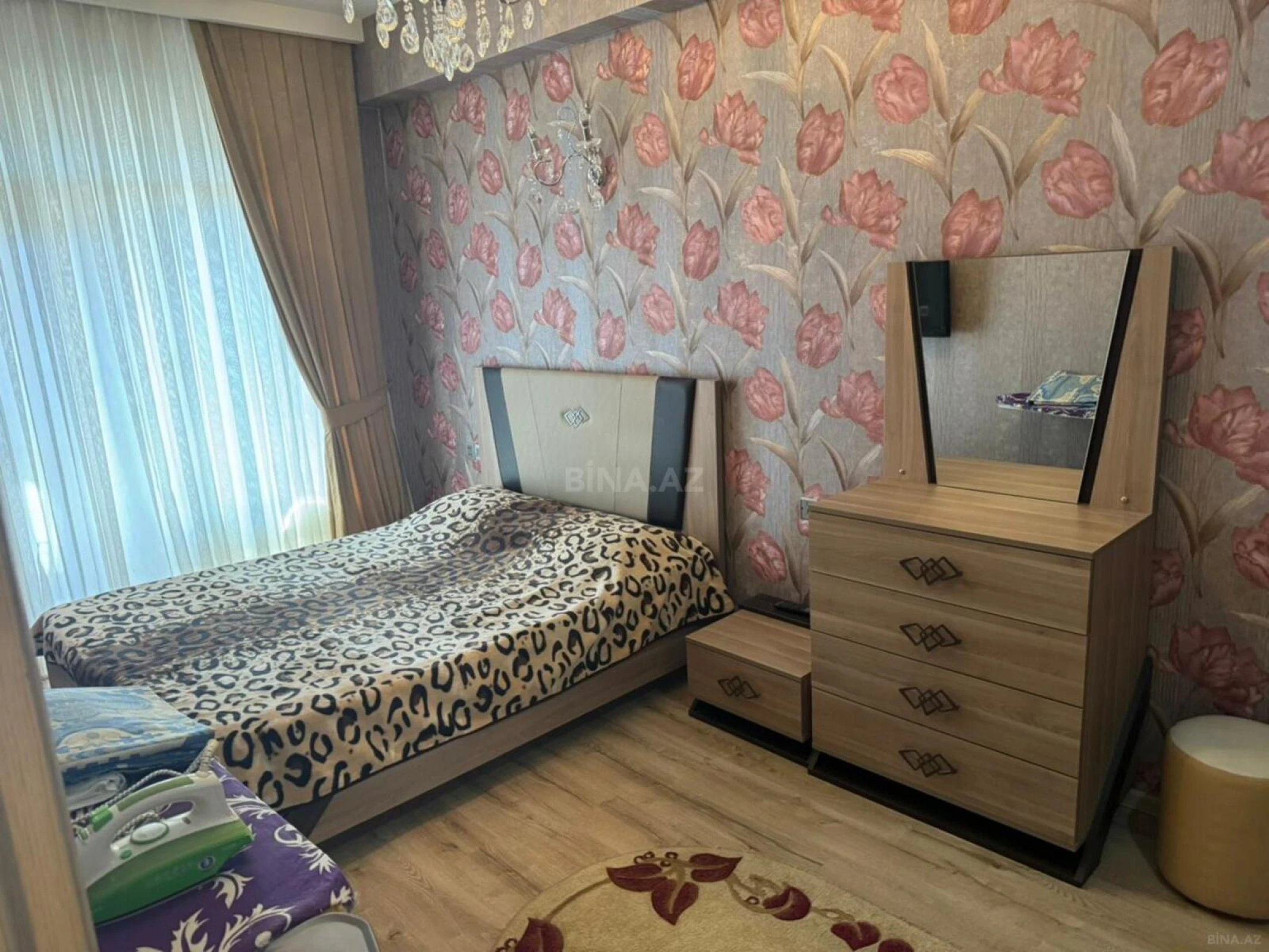 Kirayə verilir 2 otaqlı mənzil 70 m²