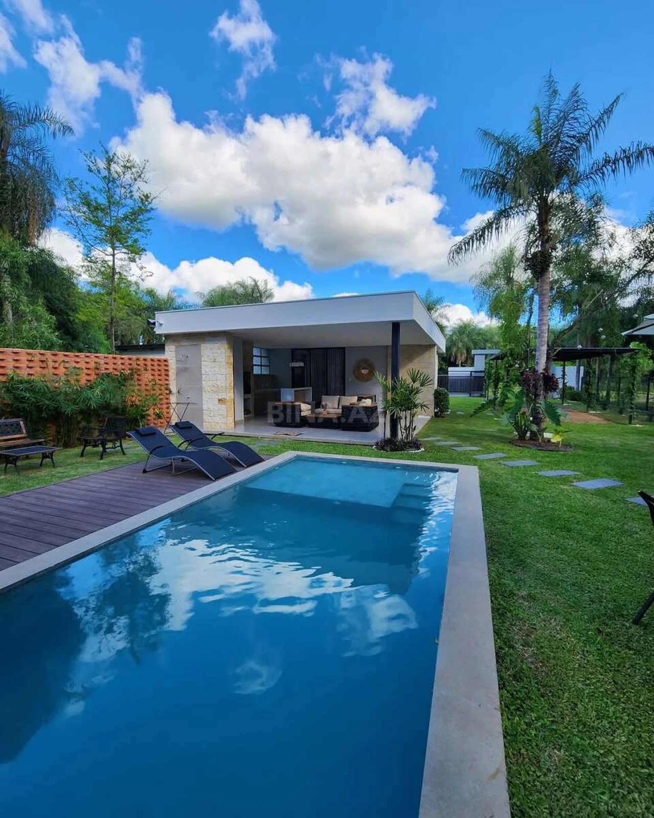 Kirayə verilir 4 otaqlı həyət evi 280 m²