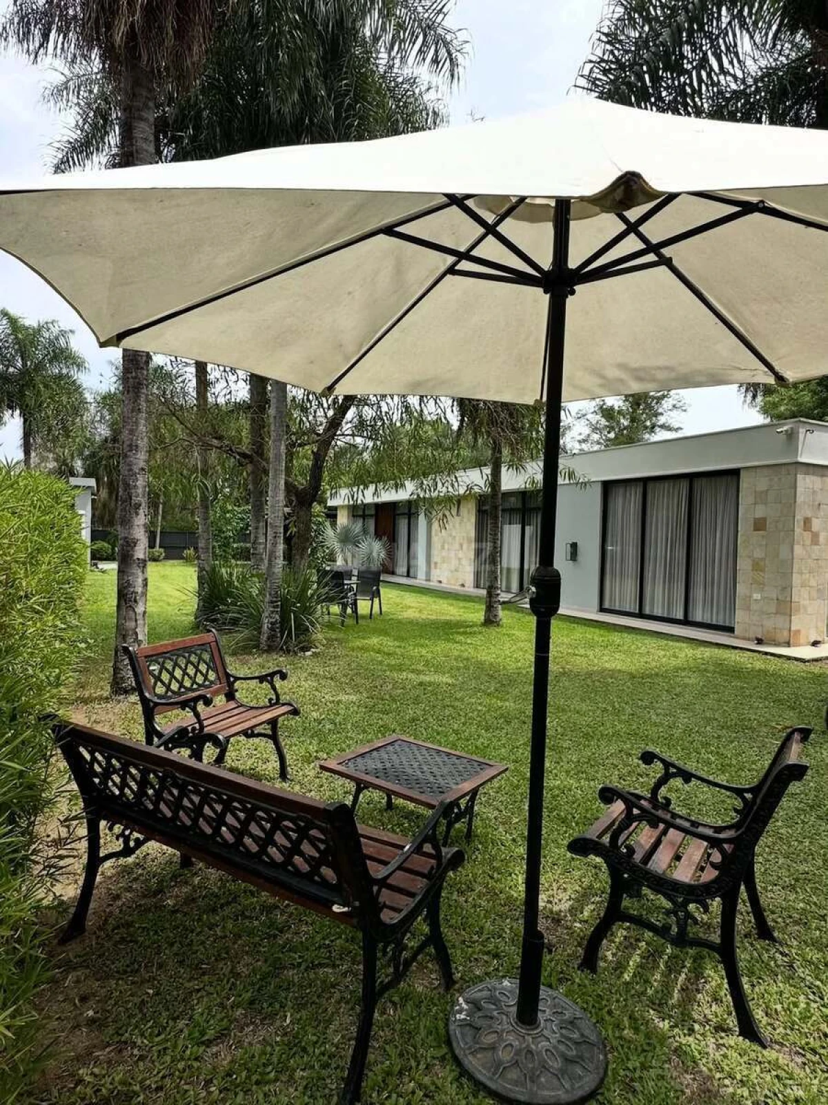 Kirayə verilir 4 otaqlı həyət evi 280 m²