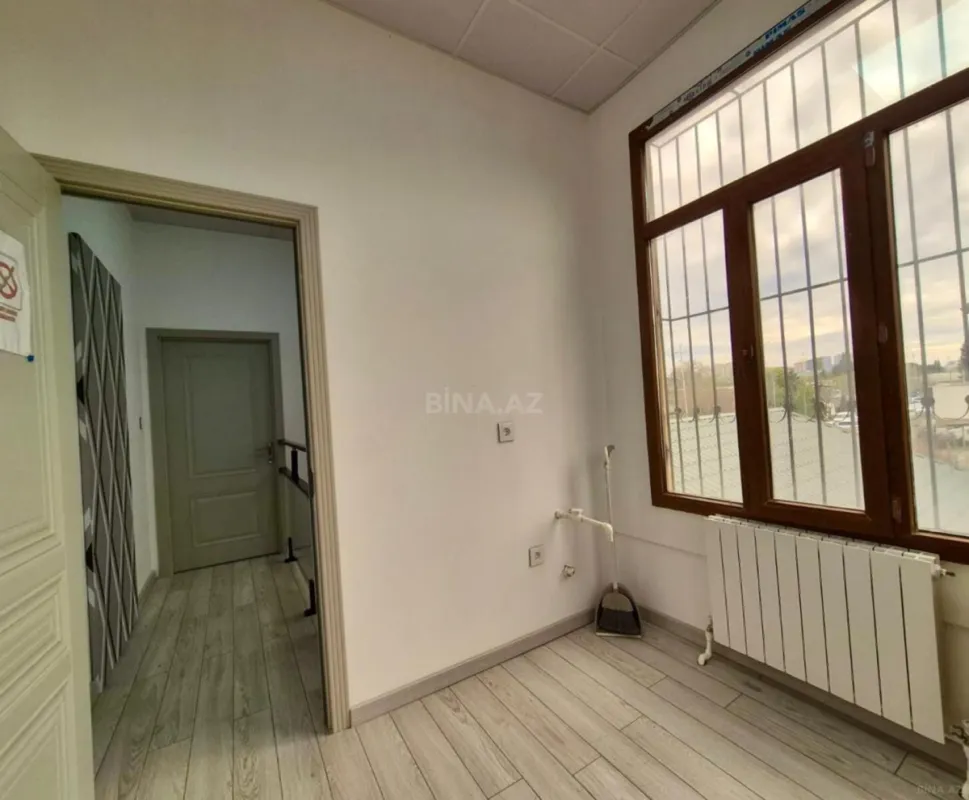 Kirayə verilir 4 otaqlı ofis 70 m²