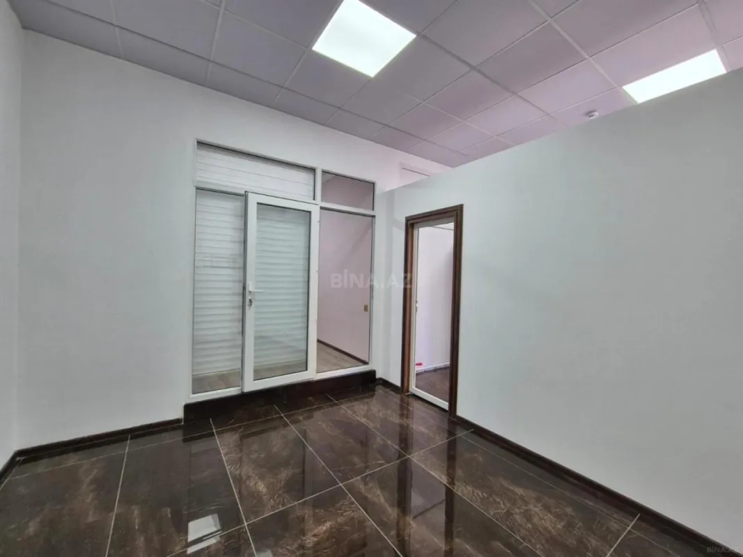 Kirayə verilir 4 otaqlı ofis 70 m²