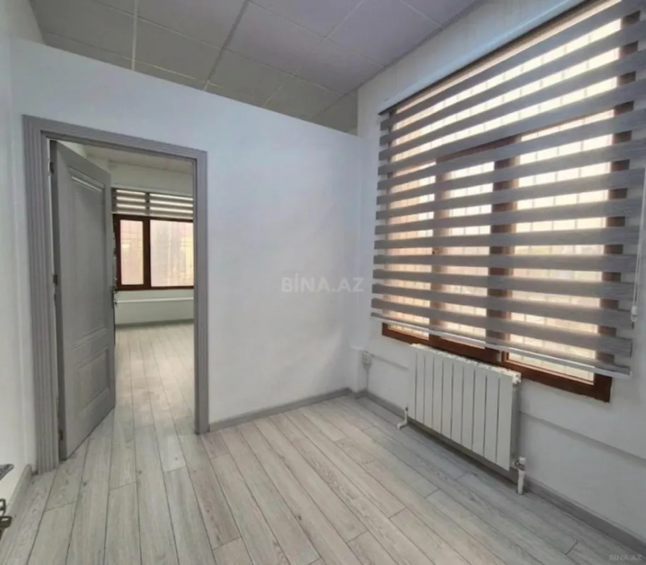 Kirayə verilir 4 otaqlı ofis 70 m²